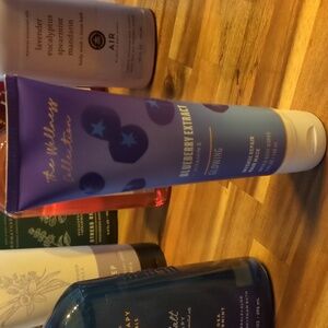 Bath Body Works The Wellness Collection_Glowing-Intense Repair Hair Mask